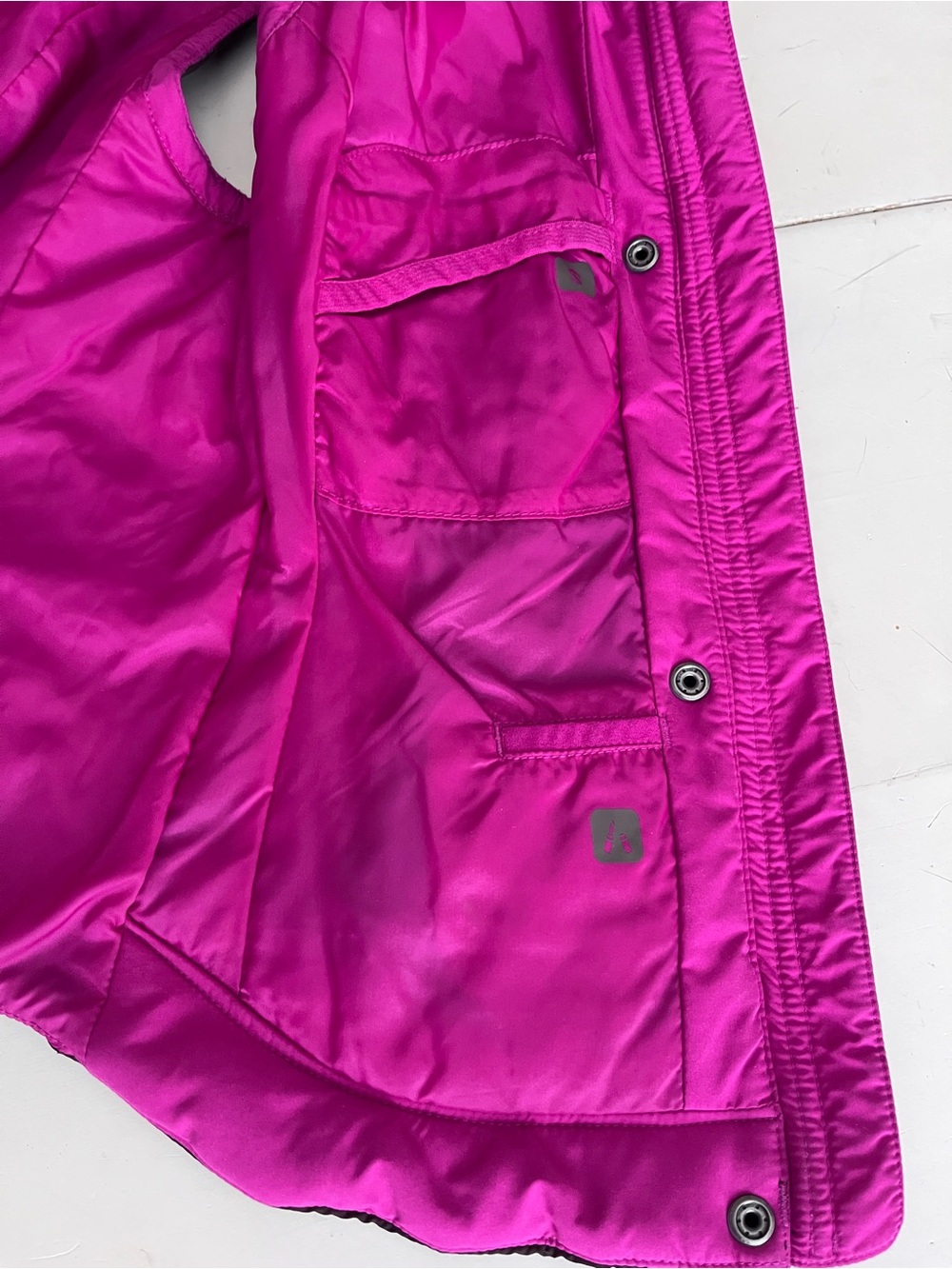 NIKE Quilted Athletic Jacket Vest SIZE S (4-6) WOMENS Full Zip Faux Fur Nylon - Picture 6 of 12